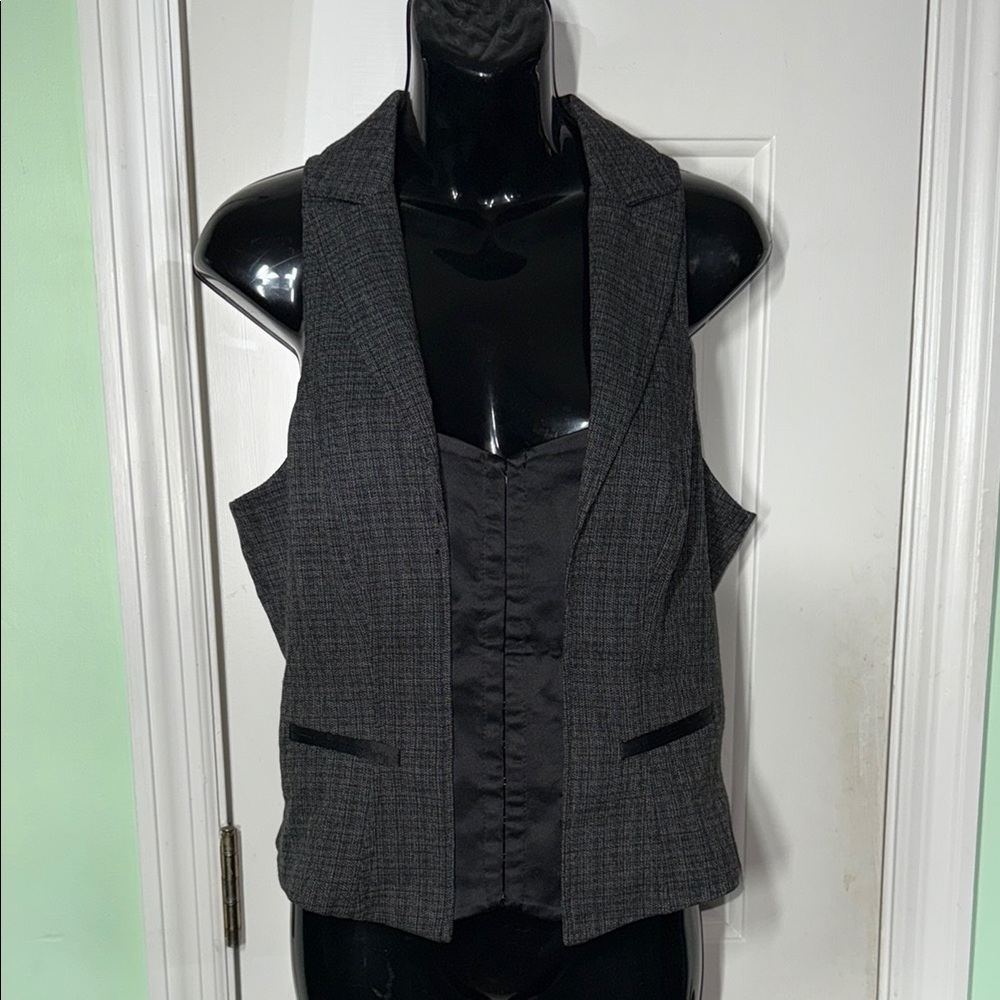 Stooshy Vintage 90s Y2K Grey/Black Juniors Vest Top Runs Smaller Size Large